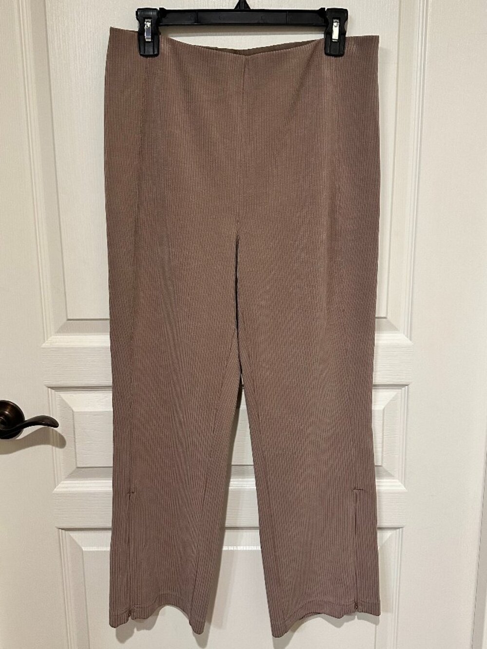 Ribbed Softstreme Zip-Leg High-Rise Cropped Pant 25"